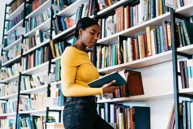 How to Read and Use Biographies for Teens Effectively