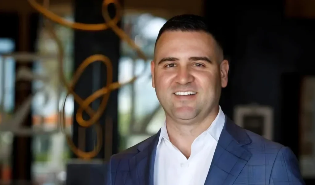 How Did Misha Ezratti Achieve His Net Worth?