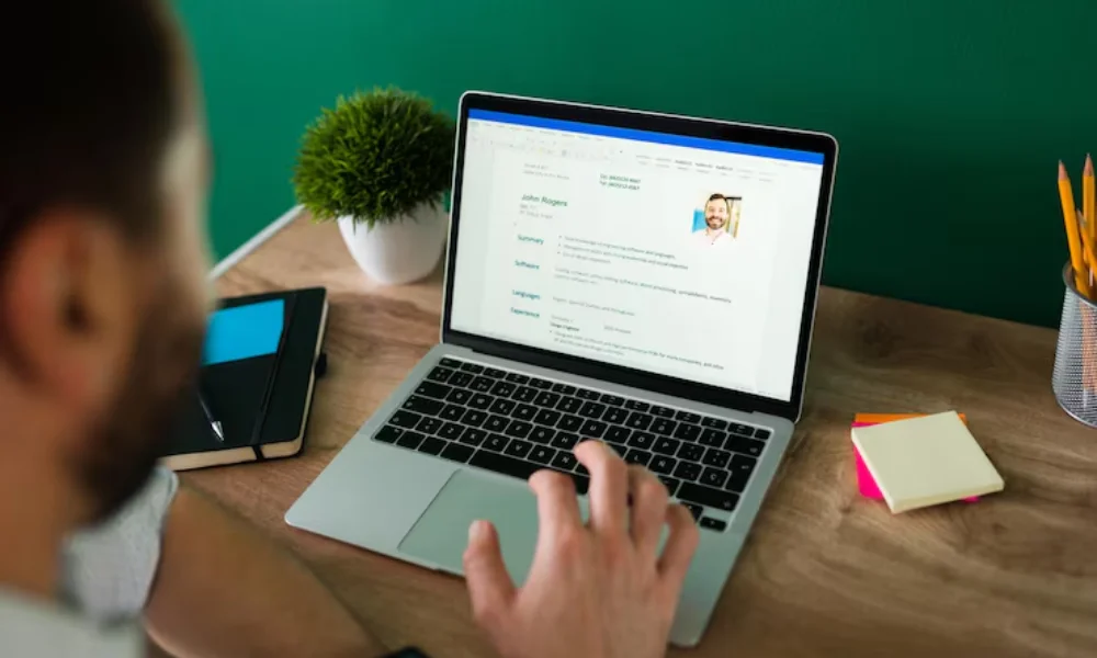 How to Choose the Best Job Portals Remote Jobs 2025